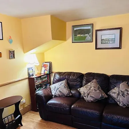 Holiday home Hillview House, *