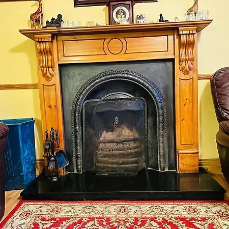 Hillview House, Holiday home *