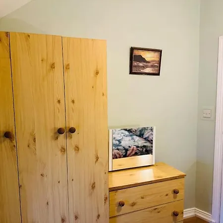 Hillview House, * Cahersiveen