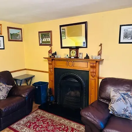 Hillview House,